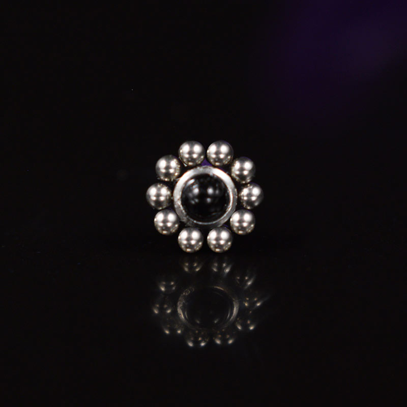 indian style nose stud with black onyx stone and ornamental beading