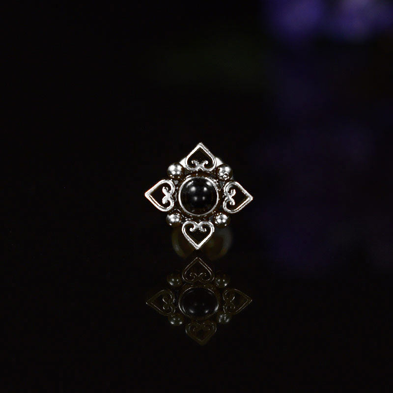 Labret stud with black onyx stone and heart mandala filigree