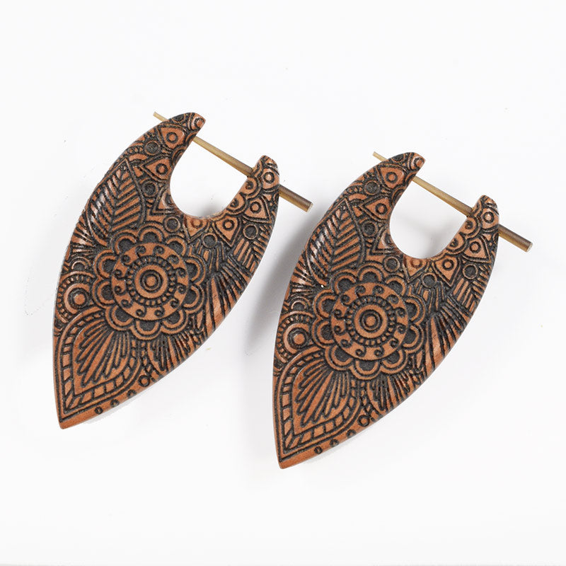 Wooden Earrings with Frondescent Engraving