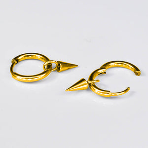 huggy earrings in gold steel with hanging spikes