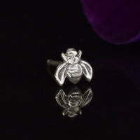 Silver bee nose stud