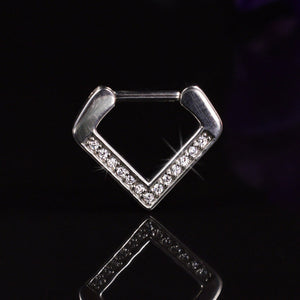 V shaped septum clicker with sparkly fake diamonds