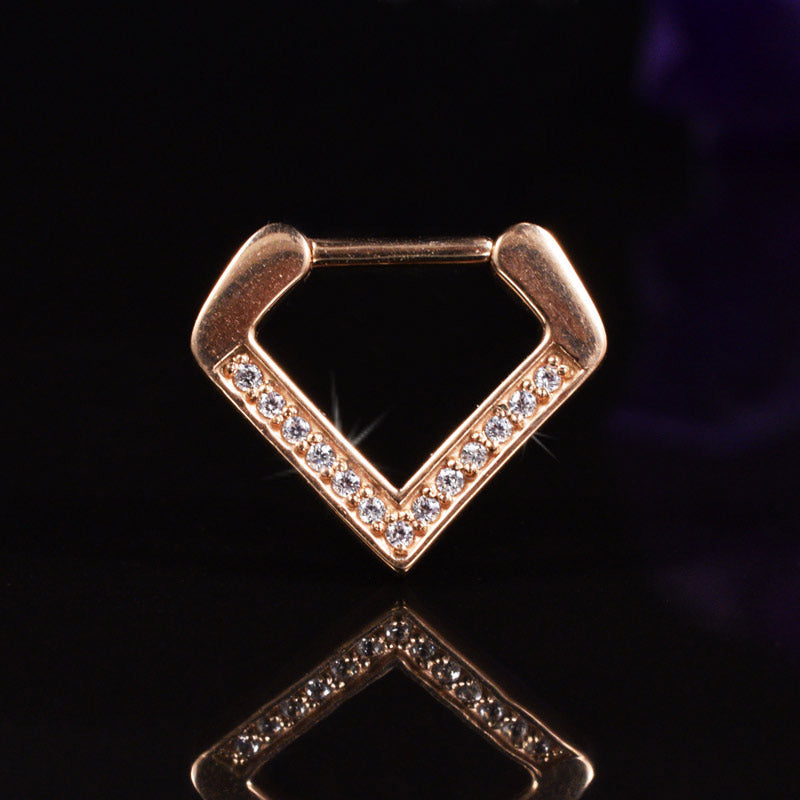 V shaped septum clicker with sparkly fake diamond gems