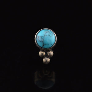 turquoise stone threadless piercing end with triple beads in titanium