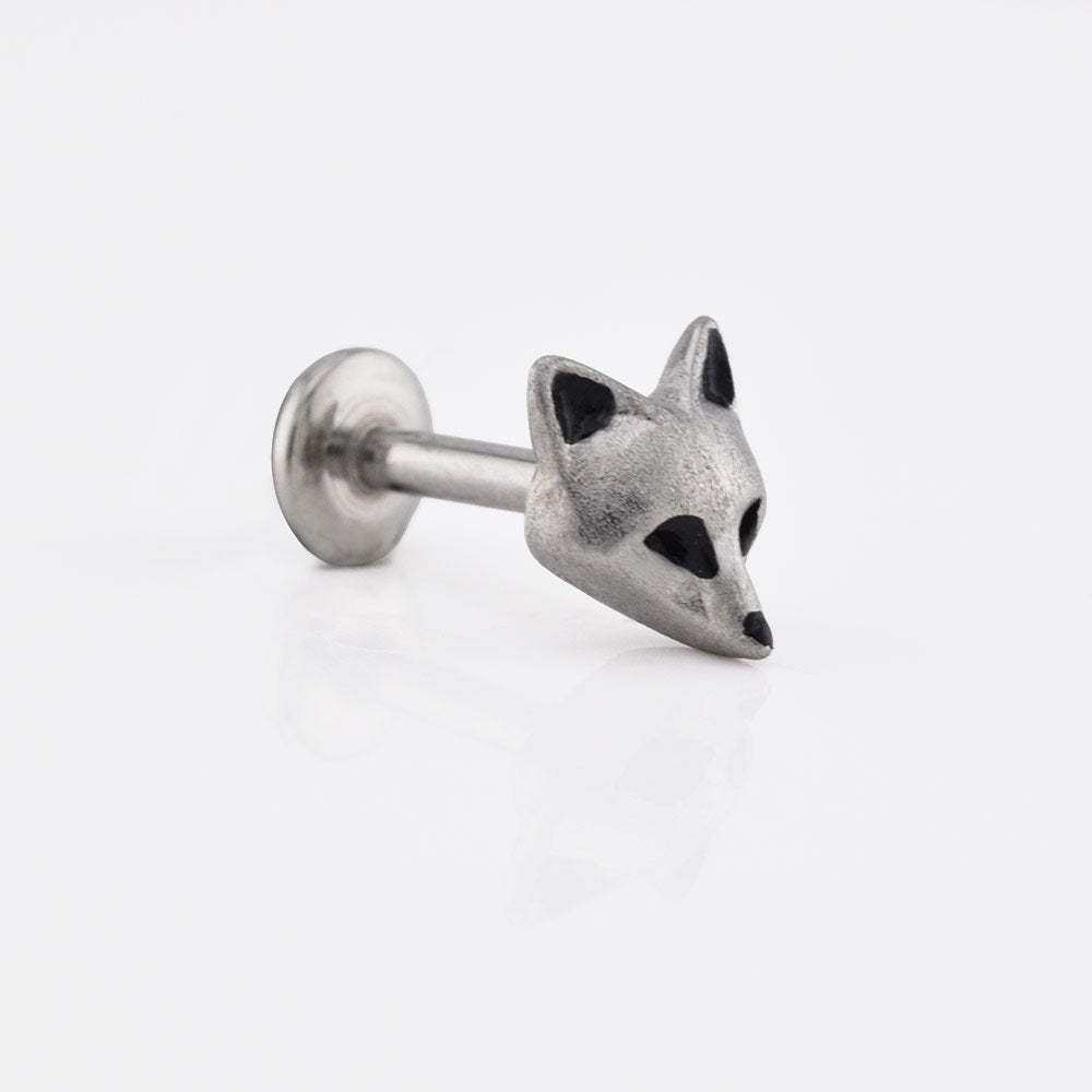 Flat back earring featuring a fox head