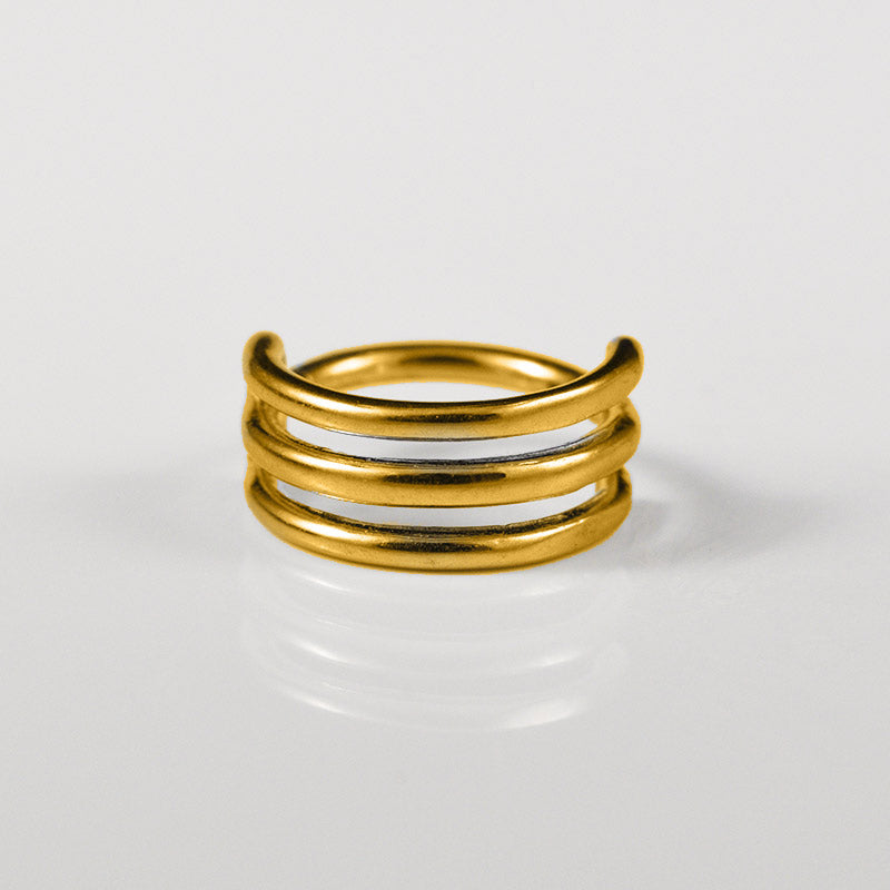 triple hoop clicker ring in gold steel 1.2mm segment ring 8mm diameter