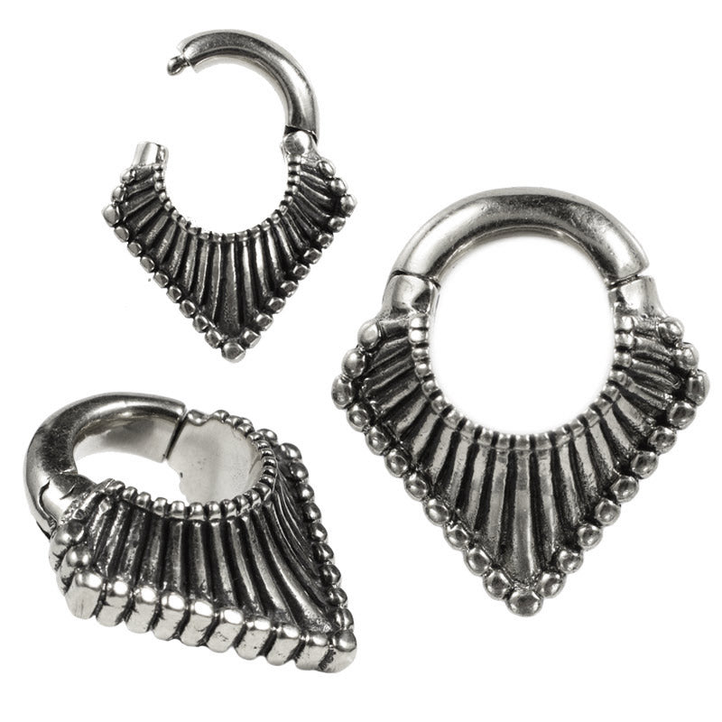 Small and Light Ear Weight. Tribal Design. Silver Brass.arious Views of Small and Light Ear Weight. Tribal Design. Silver Brass.