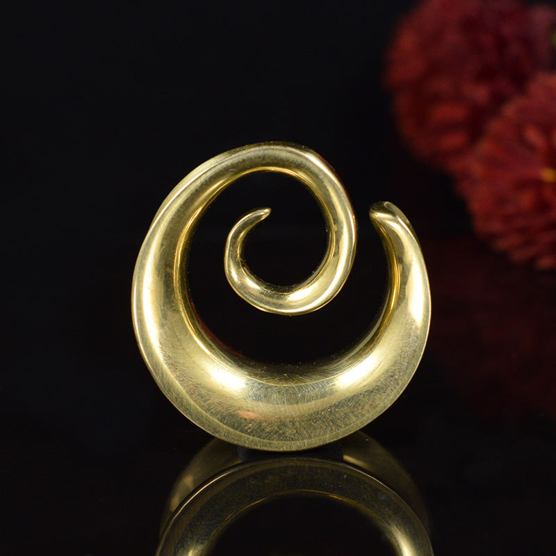 spiral saddle plugs in golden brass