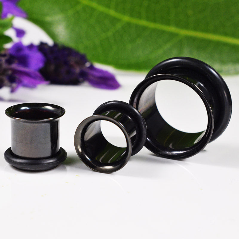 flesh tunnel eyelets in black surgical steel, single flared