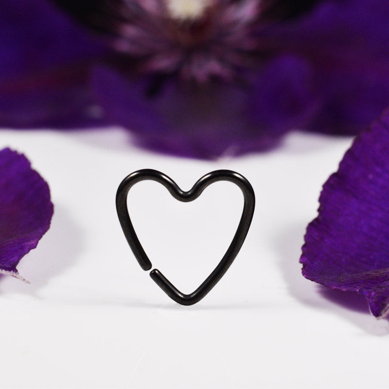 Daith Heart Ring in Black Arka